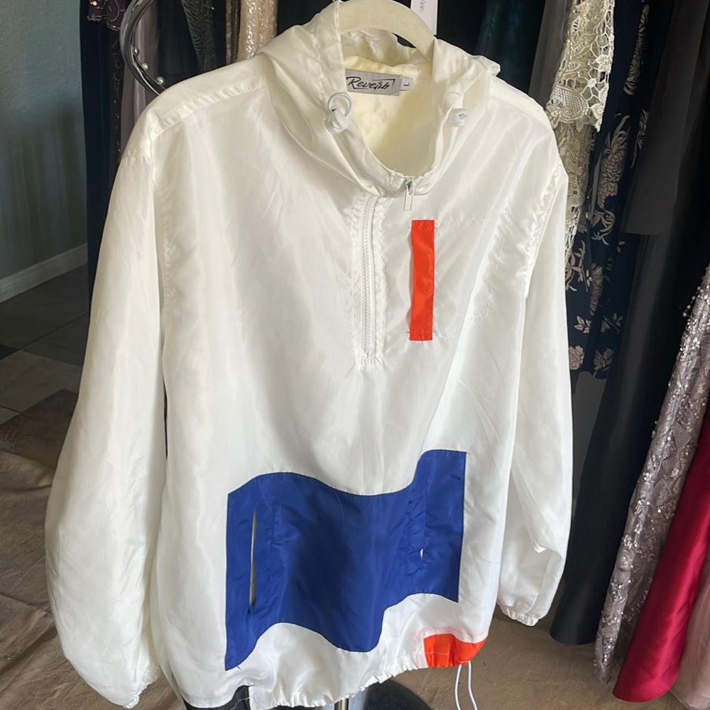 Windbreaker size L